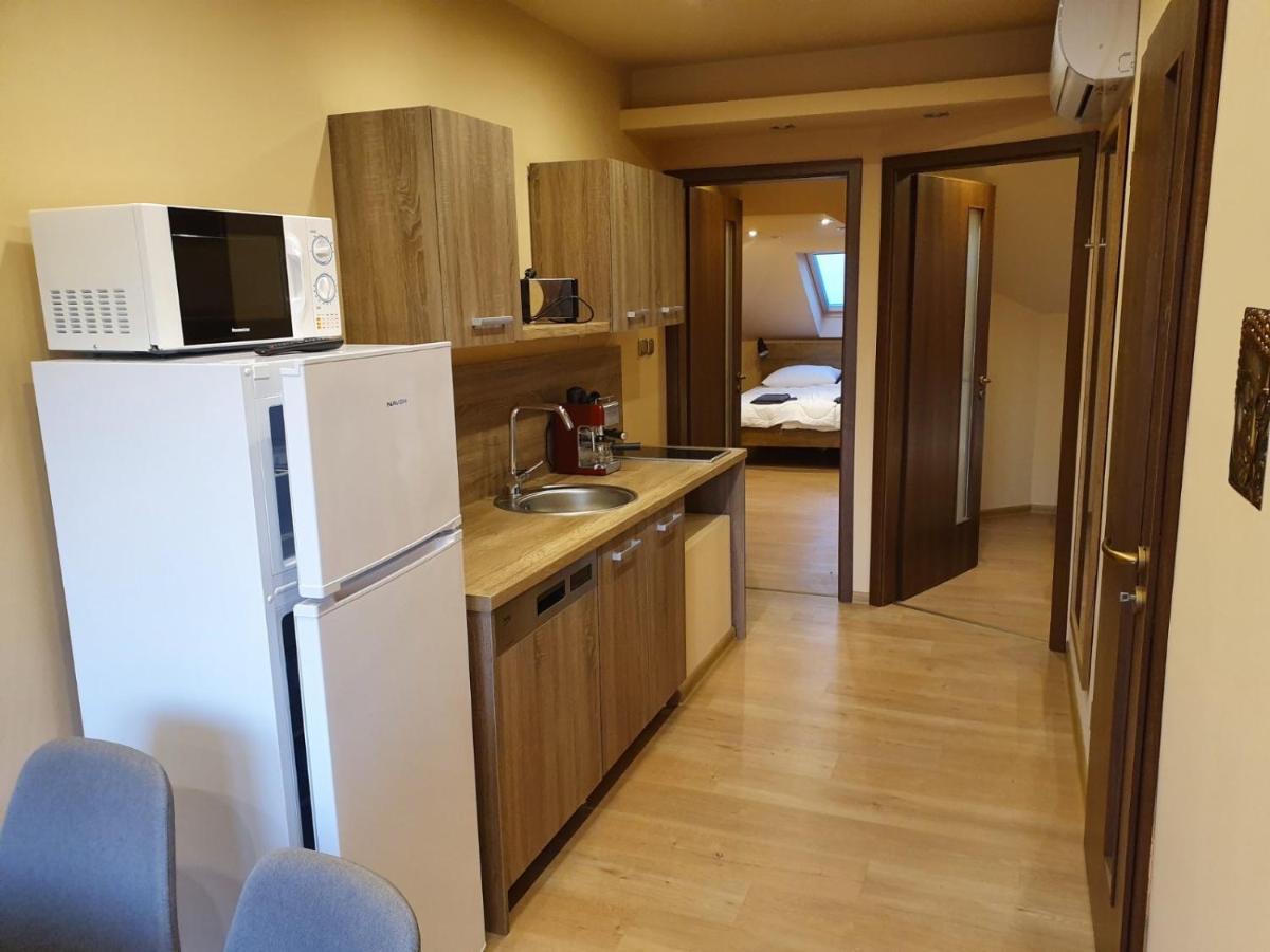Happy Sun Medences Apartman Siófok Zewnętrze zdjęcie