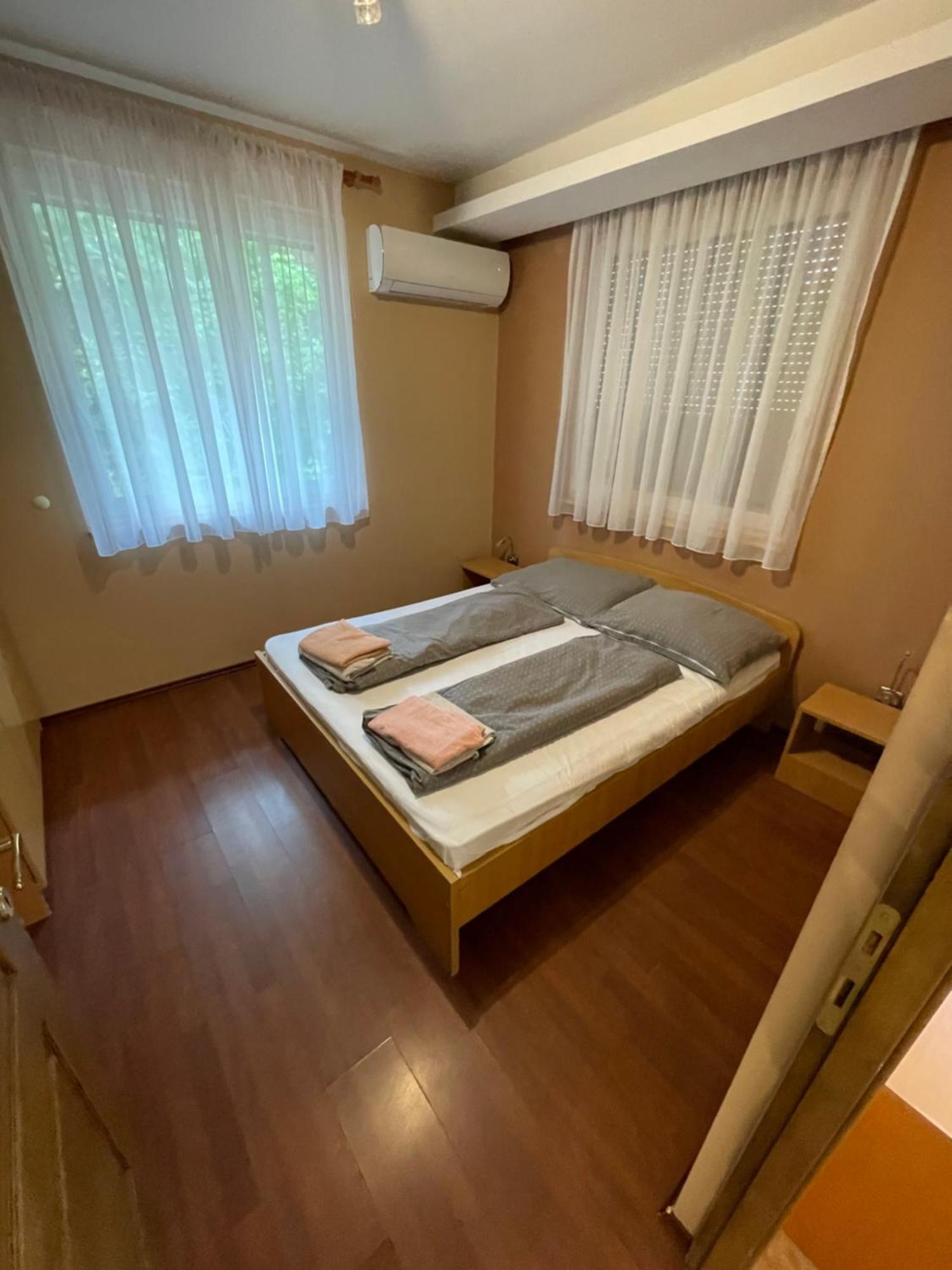 Happy Sun Medences Apartman Siófok Zewnętrze zdjęcie