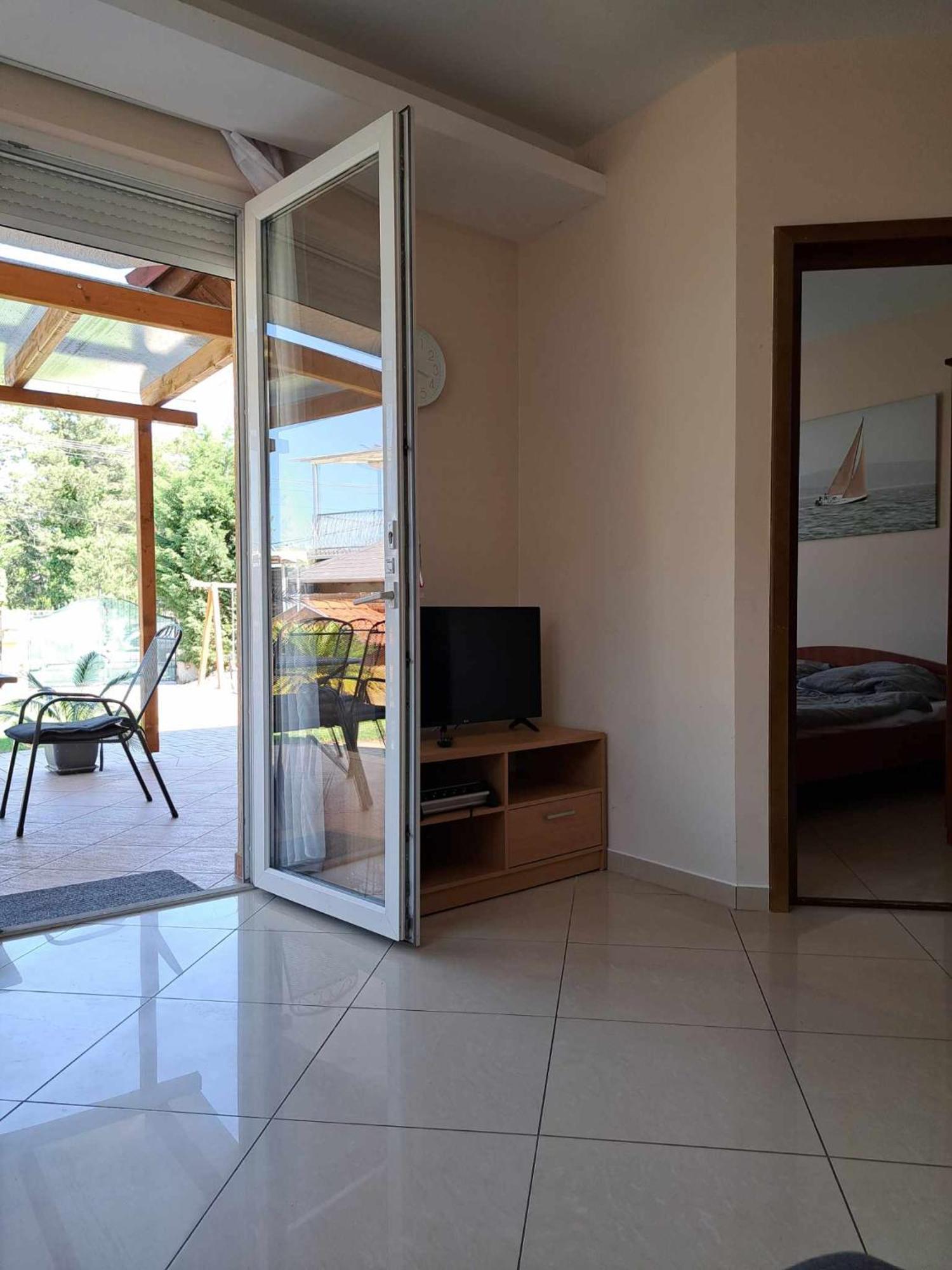 Happy Sun Medences Apartman Siófok Zewnętrze zdjęcie