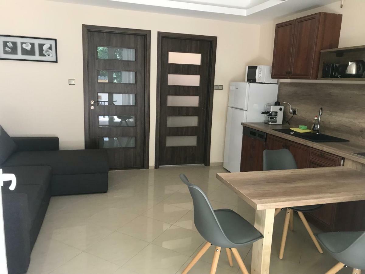 Happy Sun Medences Apartman Siófok Zewnętrze zdjęcie