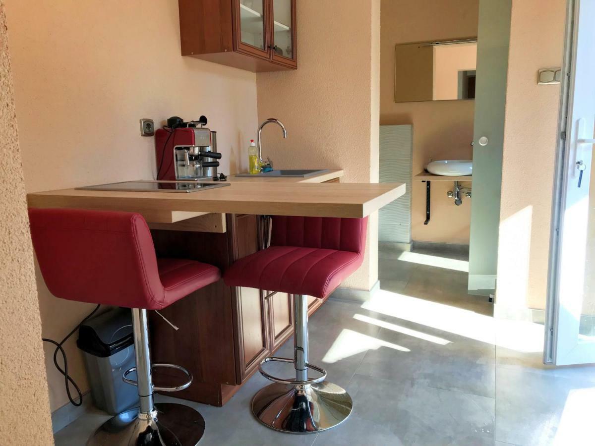 Happy Sun Medences Apartman Siófok Zewnętrze zdjęcie