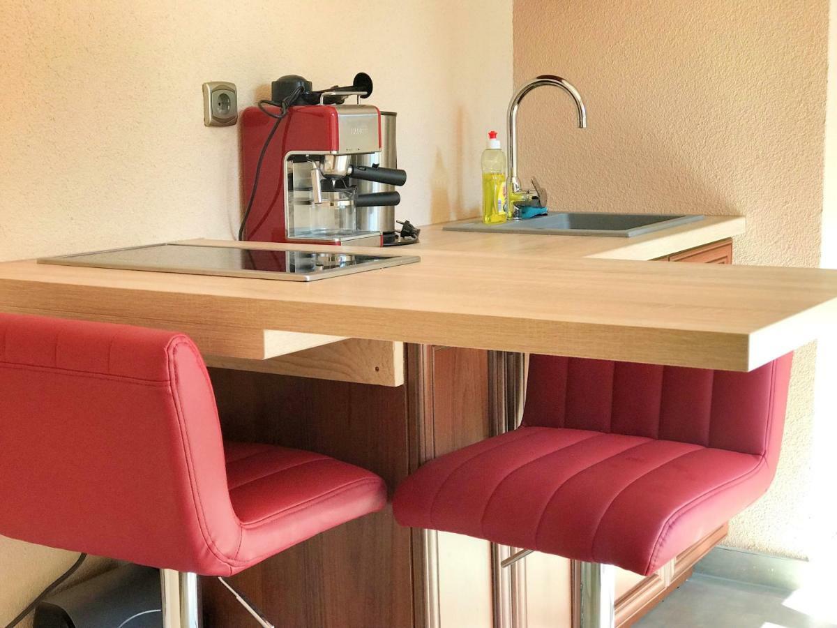 Happy Sun Medences Apartman Siófok Zewnętrze zdjęcie