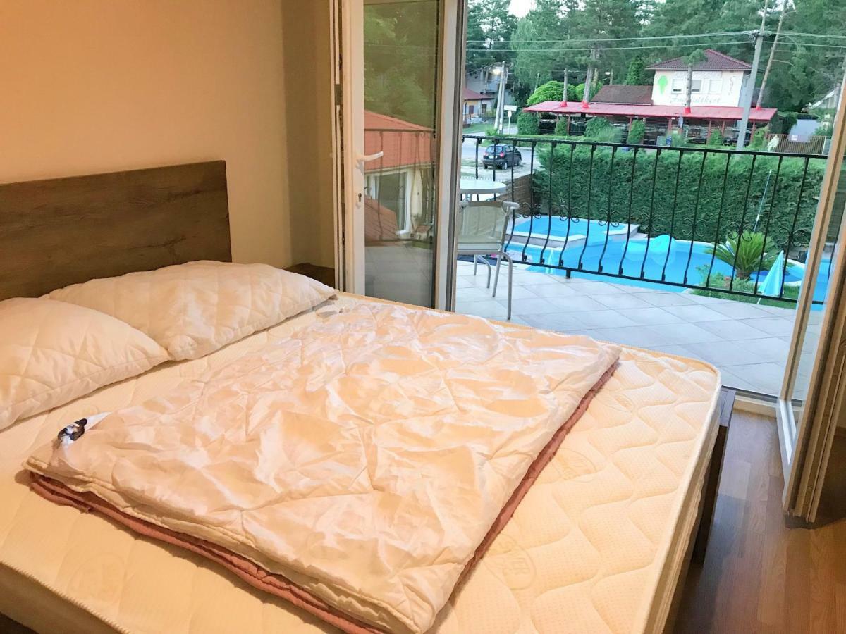 Happy Sun Medences Apartman Siófok Zewnętrze zdjęcie