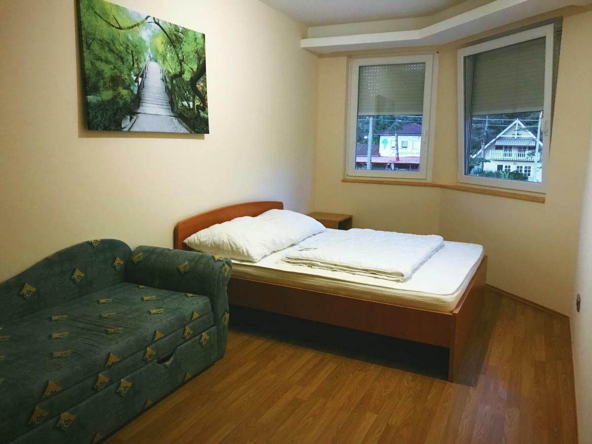 Happy Sun Medences Apartman Siófok Zewnętrze zdjęcie