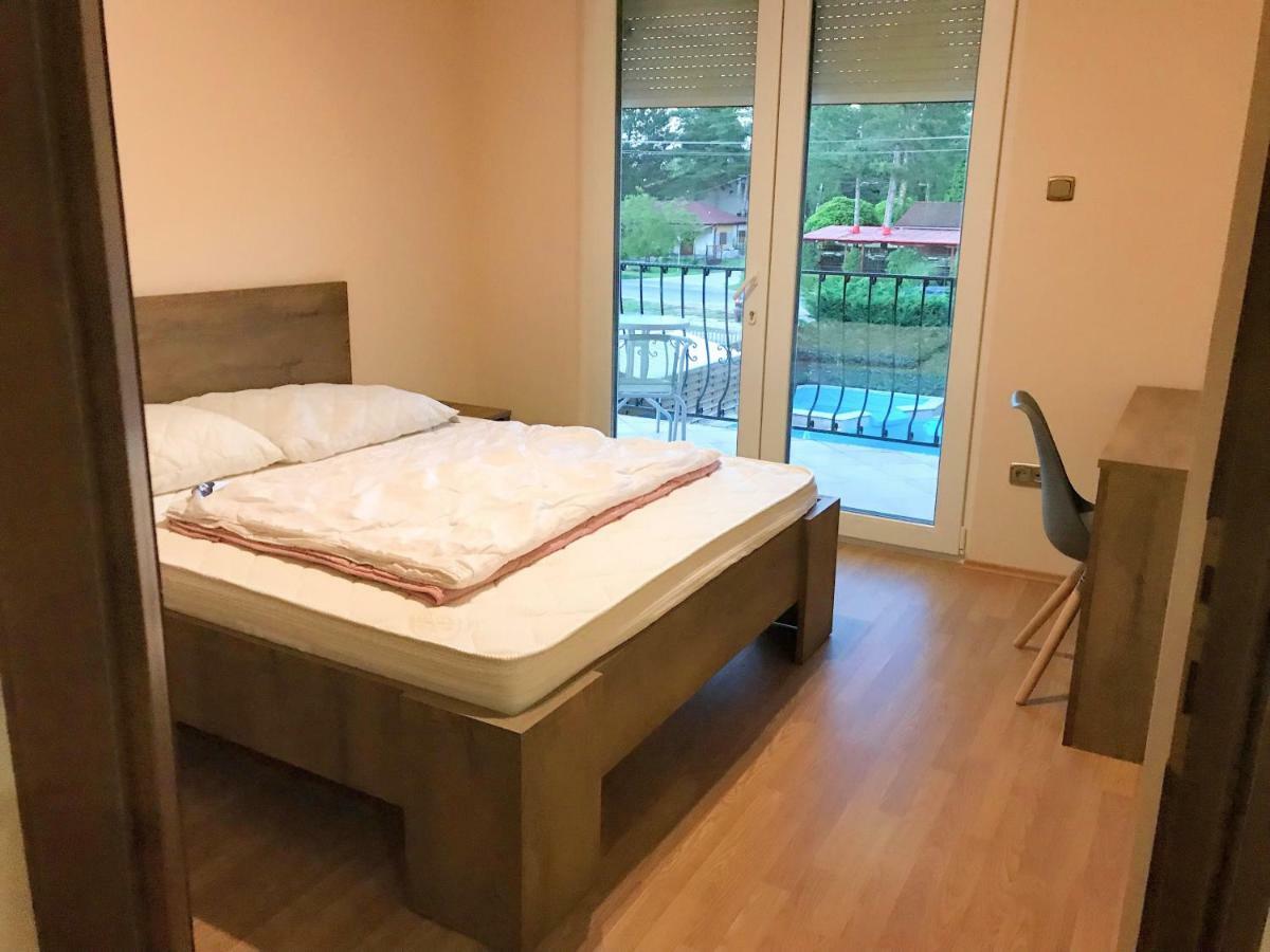 Happy Sun Medences Apartman Siófok Zewnętrze zdjęcie